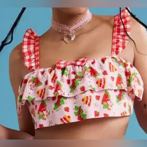 🌀STRAWBERRY SHORTCAKE SWIM SUIT - NEW WITH TAGS - MEDIUM - Picture 4 of 6